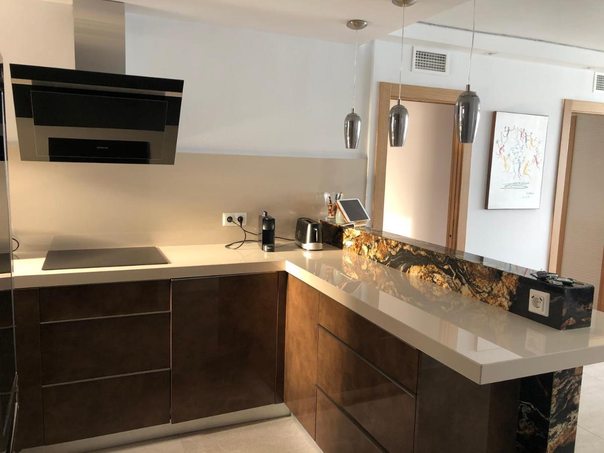 Magnifique Appartement Avec Une Incroyable Vue Sur Mer Torremolinos Esterno foto